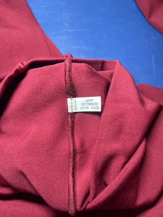 Aerie Chill Play Move Women’s High-Waist Burgundy Leggings Size Medium - Picture 11 of 11
